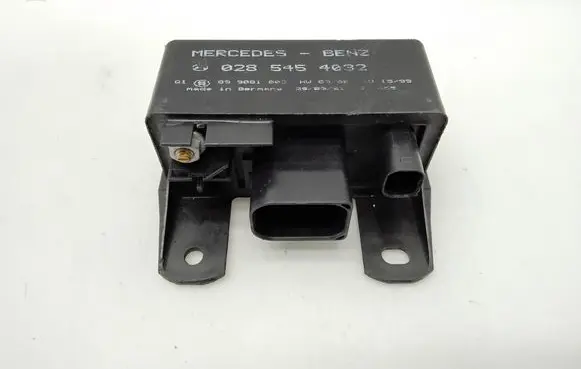 Mercedes-Benz ML W163 Glow plug pre-heat relay 0285454032
