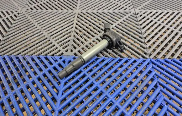 Toyota Auris E180 High voltage ignition coil 10R035444