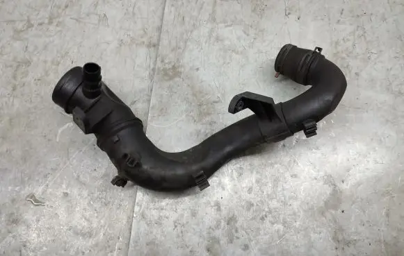 Volkswagen Golf IV Intercooler hose/pipe
