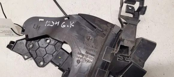Volvo V50 Rear door lock 30699111 985916101
