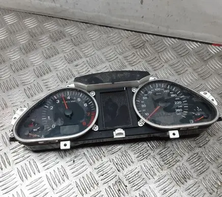Audi A6 S6 C6 4F Speedometer (instrument cluster) 4F0910900C