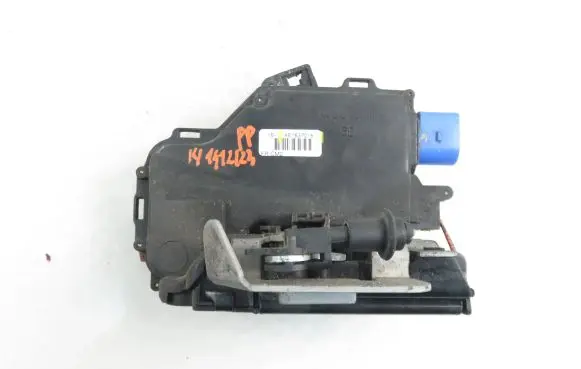 Audi A3 S3 8P Front door lock 4E1837016