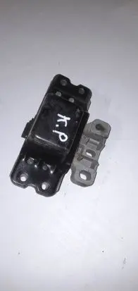 Volkswagen Golf V Engine mount bracket 1K0199555