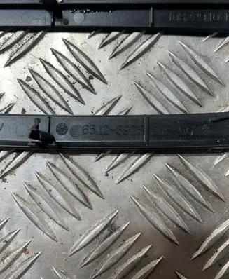 Radio/GPS head unit trim