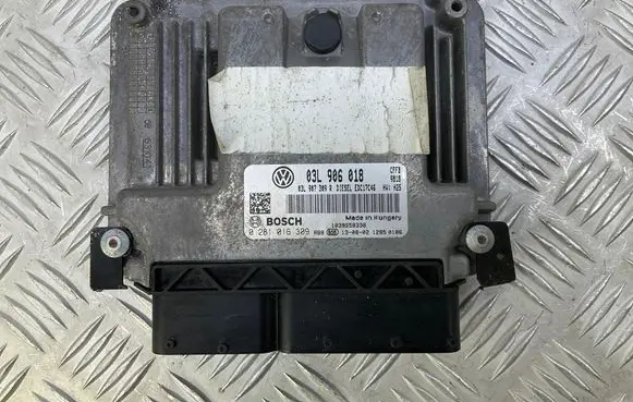 Volkswagen Jetta VI Engine control unit/module ECU 03L906018