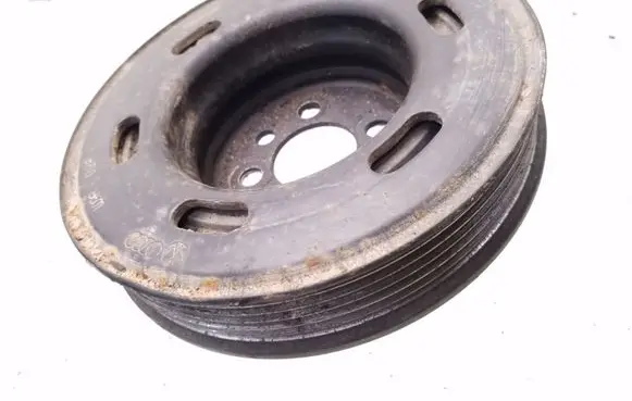 Volkswagen Golf V Crankshaft pulley 06A105243E