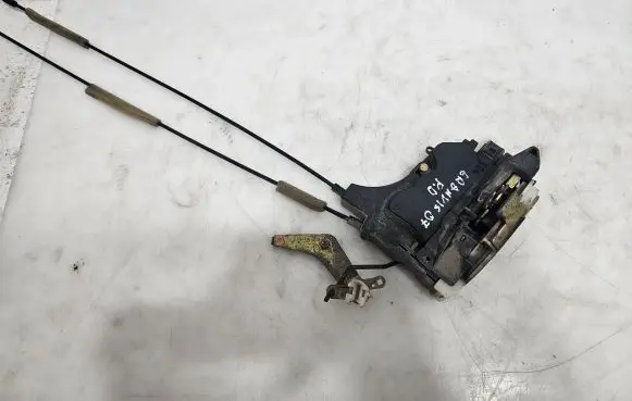 Mitsubishi Grandis Front door lock
