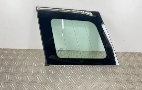 Mini Clubman F54 Rear side window 7466435 7466437