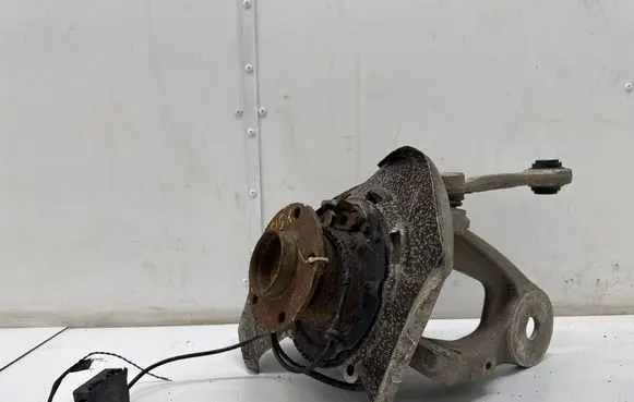 BMW X5 F15 Rear wheel hub 6770983
