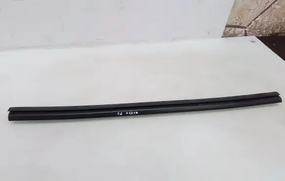 Fiat Ulysse Front door glass trim molding 
