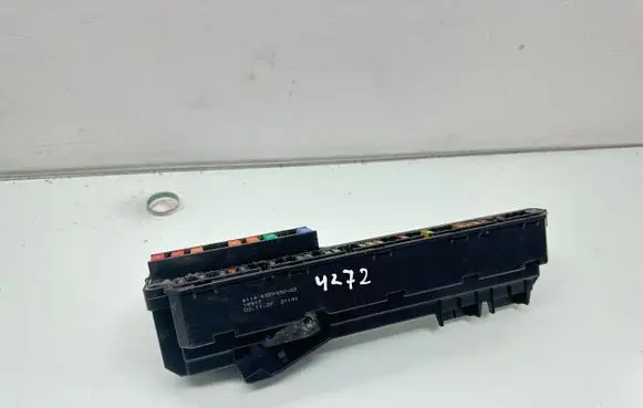 BMW 5 E60 E61 Fuse module 6957330 61146957330 6114695733002