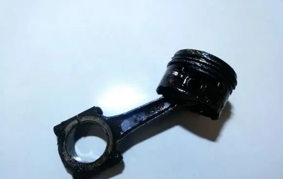 Citroen Xsara Picasso Piston with connecting rod