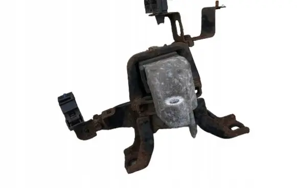 Toyota Auris 150 Engine mount bracket