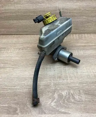 Volkswagen Sharan Master brake cylinder 7M4611303A