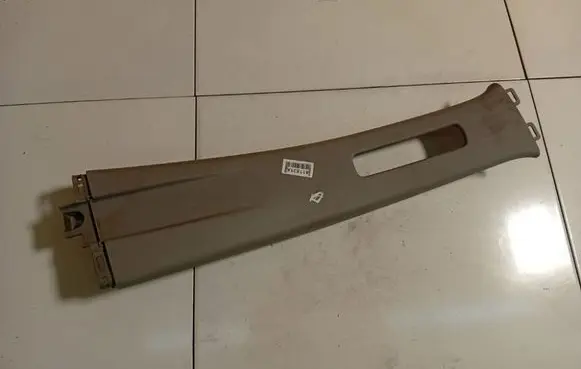 Toyota Yaris (B) pillar trim (top) 624110D060