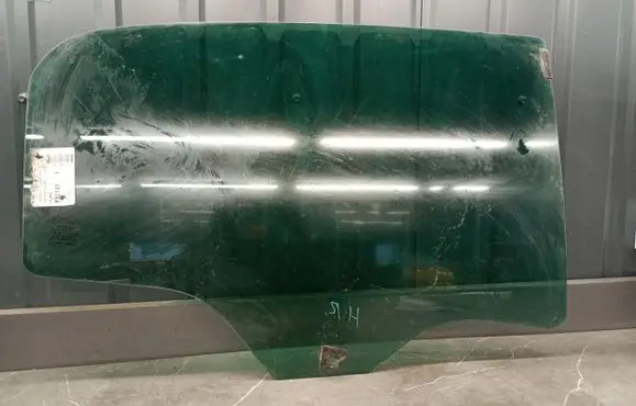 Fiat Punto (199) Rear side window