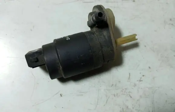 Opel Zafira B Windscreen/windshield washer pump 24439254