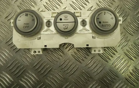Mazda 6 Climate control unit QN03 Y954
