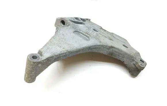 Skoda Octavia Mk2 (1Z) Engine mounting bracket 03L199207 A1S19C03 KTS91V120