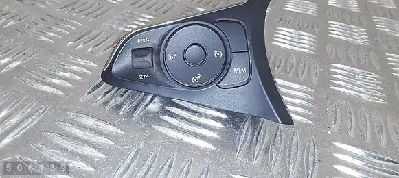 Opel Crossland X Steering wheel buttons/switches 39172795