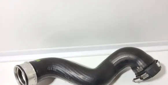 Audi A4 S4 B6 8E 8H Intercooler hose/pipe 8E0145737E