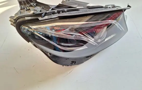 Mercedes-Benz E W213 Headlight/headlamp A2139067606 1EX2017LE