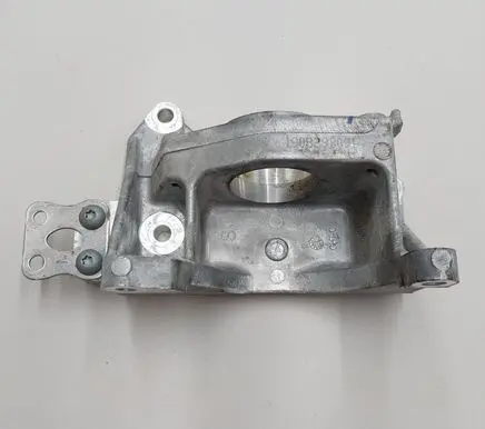 Nissan Leaf II (ZE1) Bracket in trunk/boot 190829B091