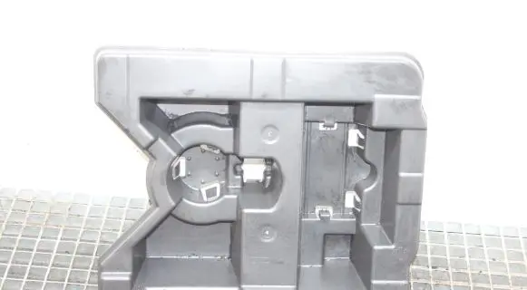 Nissan Juke I F15 Glove box 849B41KE0A
