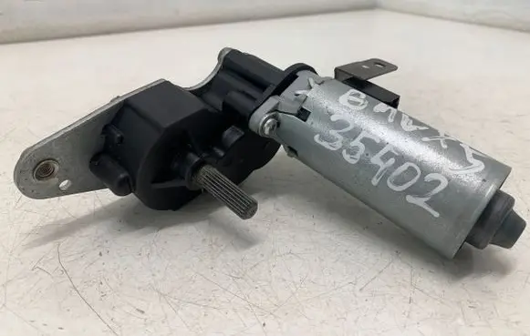 BMW X5 E53 Seat adjustment motor 0130002618 0128002