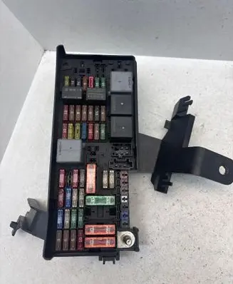 Mercedes-Benz R AMG W251 Fuse module A1645400272 14173515 5072426