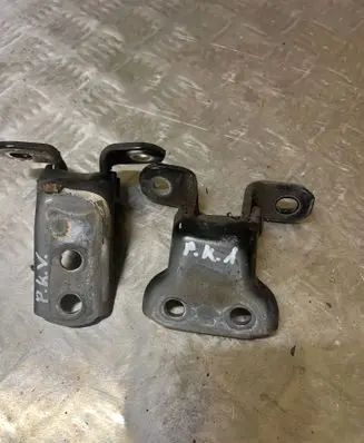Toyota RAV 4 (XA30) Front door hinge set 