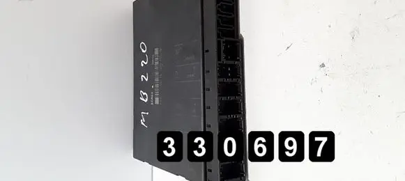 Mercedes-Benz S W140 Engine control unit/module 2208201026