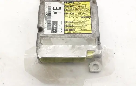 Toyota Prius (XW30) Airbag control unit/module 8917047110