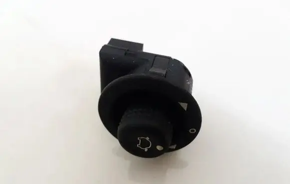 Wing mirror switch