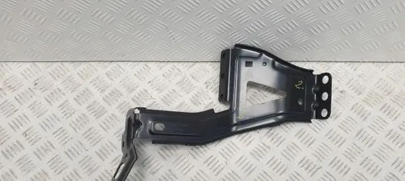 Audi e-tron Fender mounting bracket