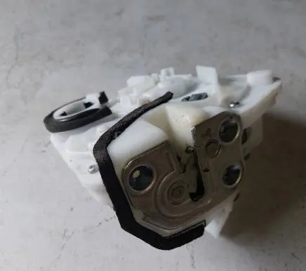 Mazda 6 Front door lock