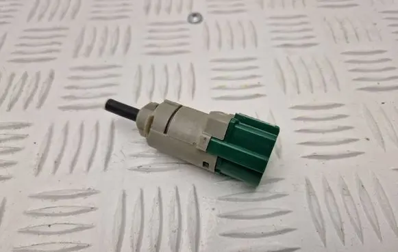 Citroen DS5 Brake pedal sensor switch 9818232480