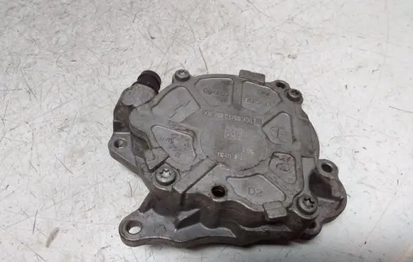 Skoda Octavia Mk2 (1Z) Vacuum pump 03L145100