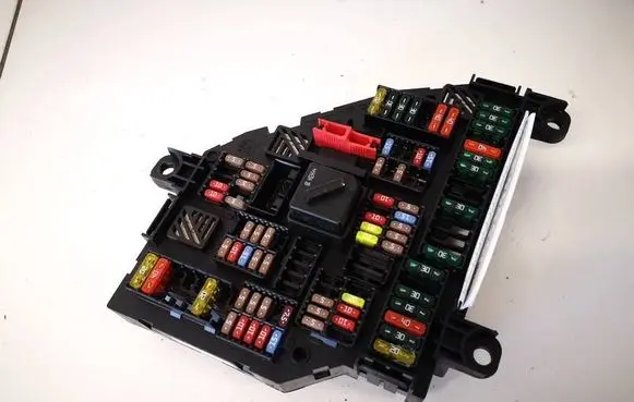 BMW 5 F10 F11 Fuse box set 926492302