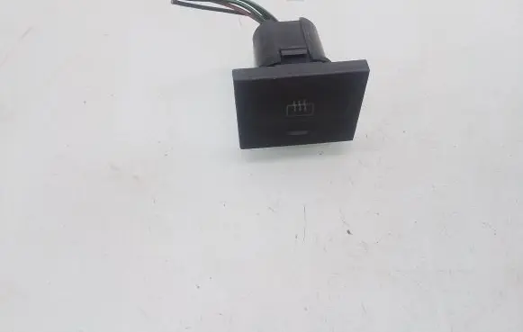 Ford Focus Windscreen/window heater switch 18C621AD