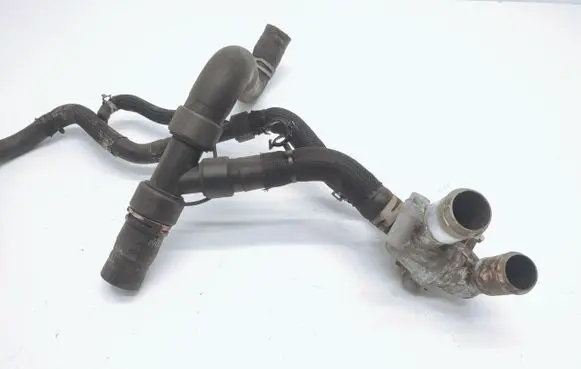 Ford Mondeo MK V Thermostat housing DS7E-8A587-CB