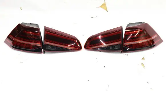 Volkswagen Golf VII Rear/tail lights 5G0945207G