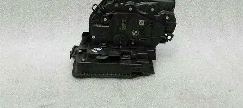 BMW X1 F48 F49 Front door lock 7281936