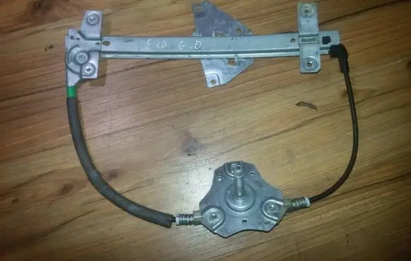 Volvo S40, V40 Sliding door window regulator with motor