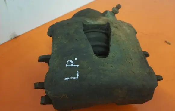 Seat Ibiza III (6L) Front brake caliper