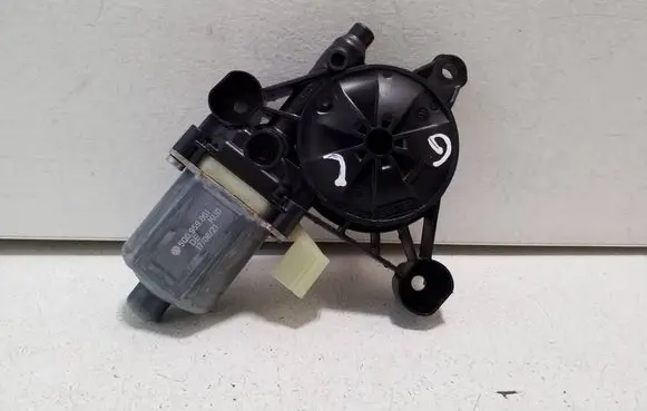 Audi Q2 - Rear door window regulator motor 5Q0959801 0130822713 E850202085
