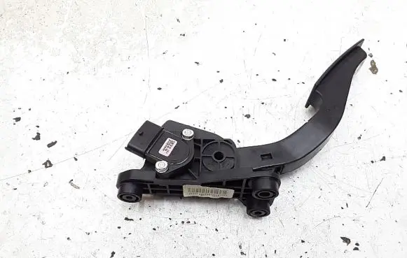 KIA Venga Accelerator throttle pedal 327261P200