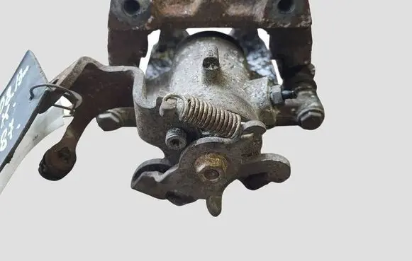 Peugeot 5008 Rear brake caliper