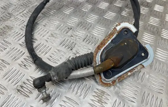 Lexus RX 330 - 350 - 400H Gear shift cable linkage 3382048140