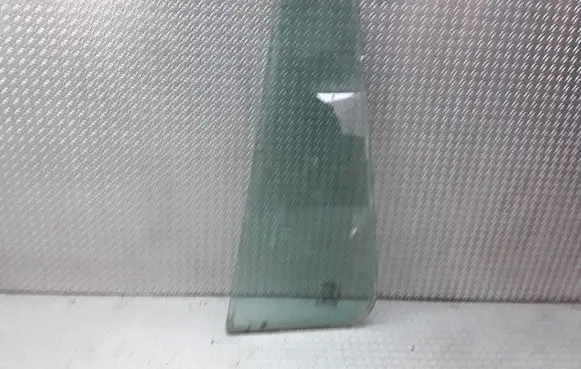 Land Rover Freelander Rear vent window glass 